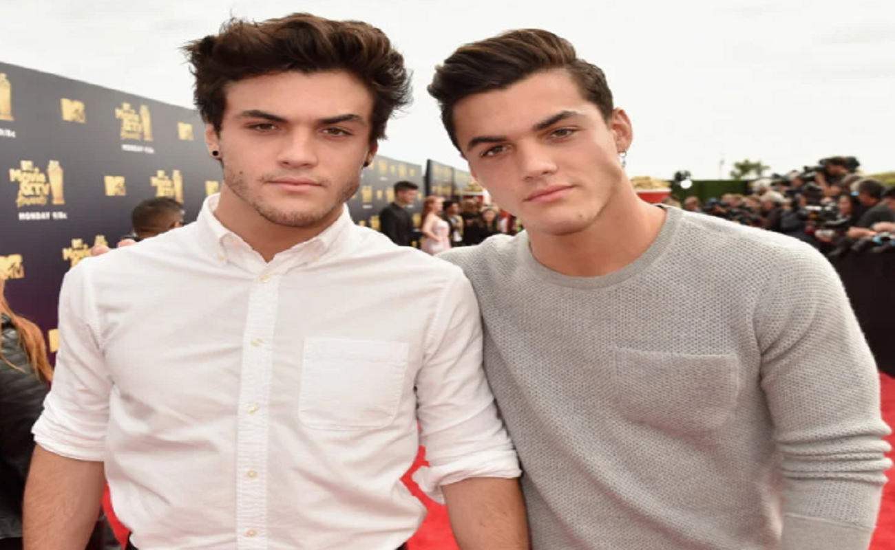 Famous YouTuber Twins Dolan Twins Are Back - Read More | BrunchVirals