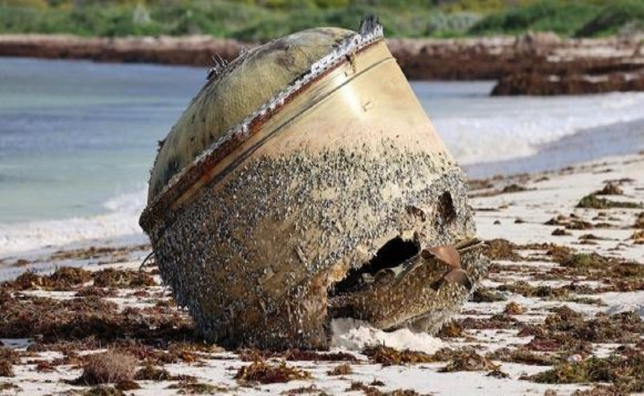 What Is The Mystery Cylinder On Australian Beach? Explained | BrunchVirals